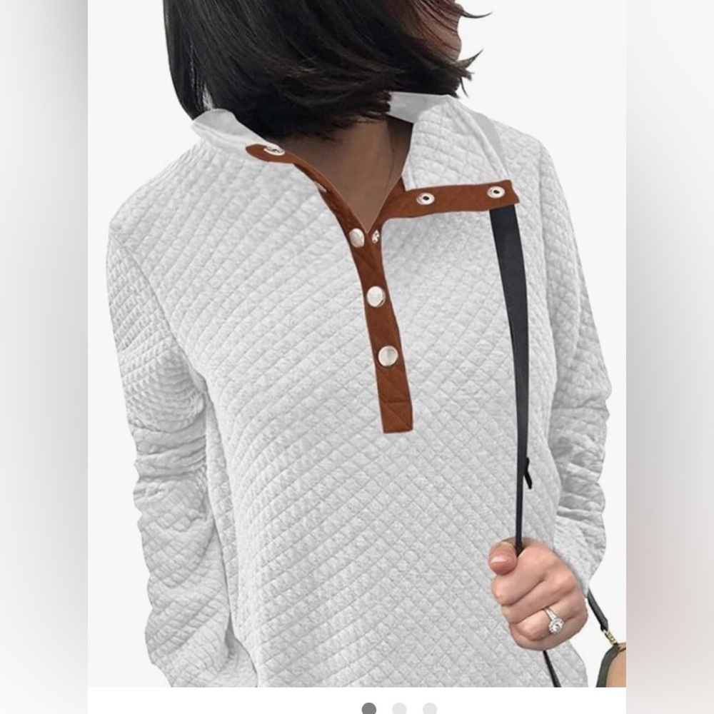 👗 BTFBM White Quilted Pullover with Brown Accents